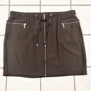 Michael Kors mini skirt with zip pockets